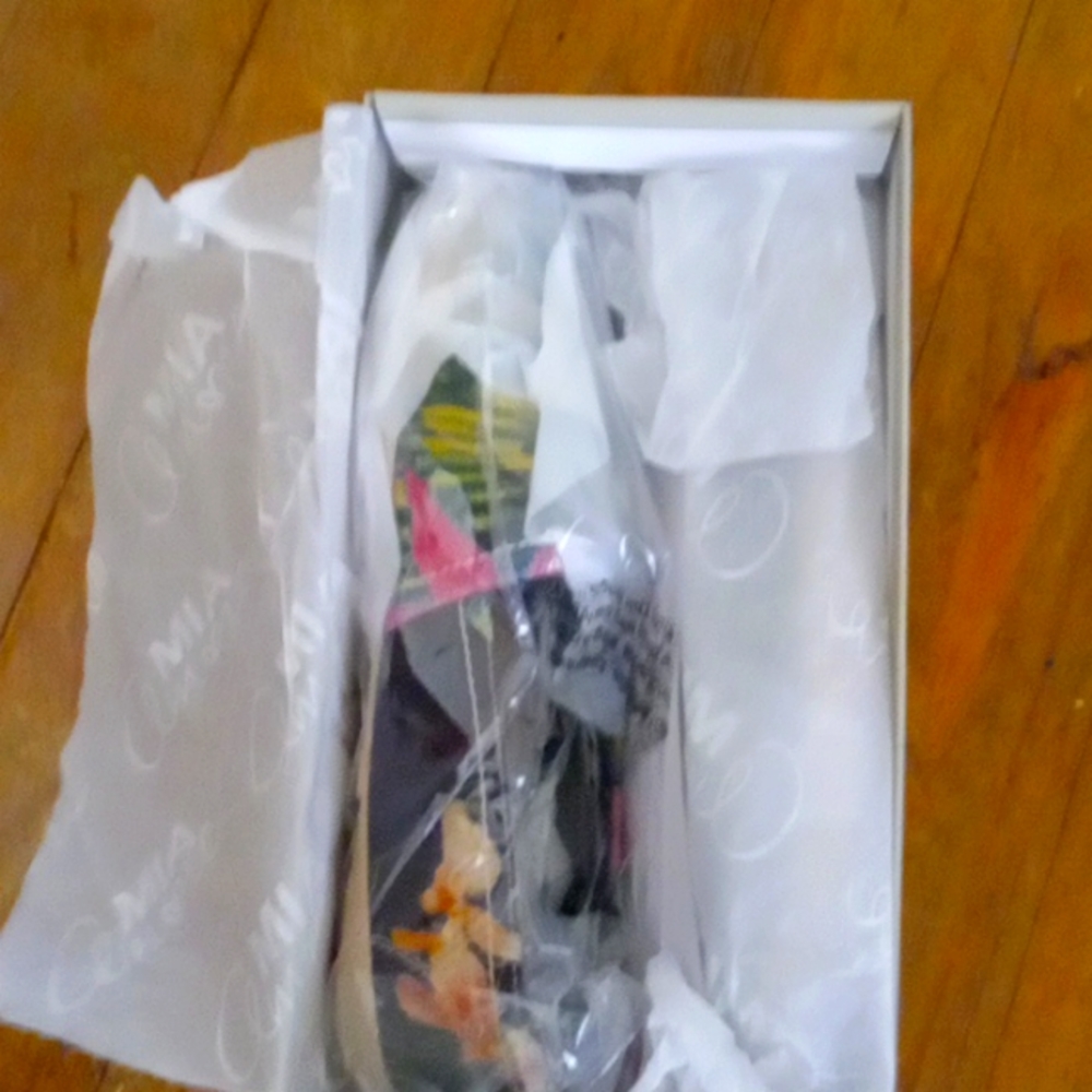Brand New Mia Amore Freedom Slip-On